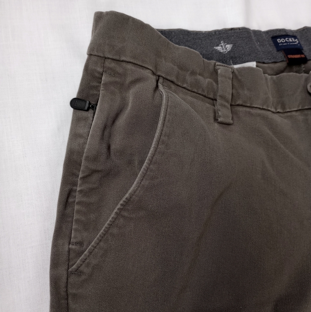 Dockers▪️34x32 Straight Fit Grey Khaki Pants - Picture 3 of 9